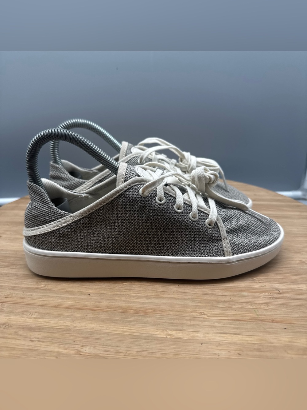 OluKai Pehuea Li Womens Size 5 Tapa Sand Casual Sneakers 20379 NWOT